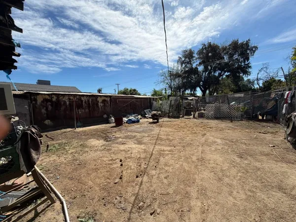 $250,000 | 414 Glenn Avenue, Modesto, CA 95358