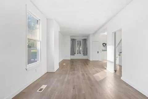 $310,000 | 267 Bates Avenue, St. Paul, MN 55106