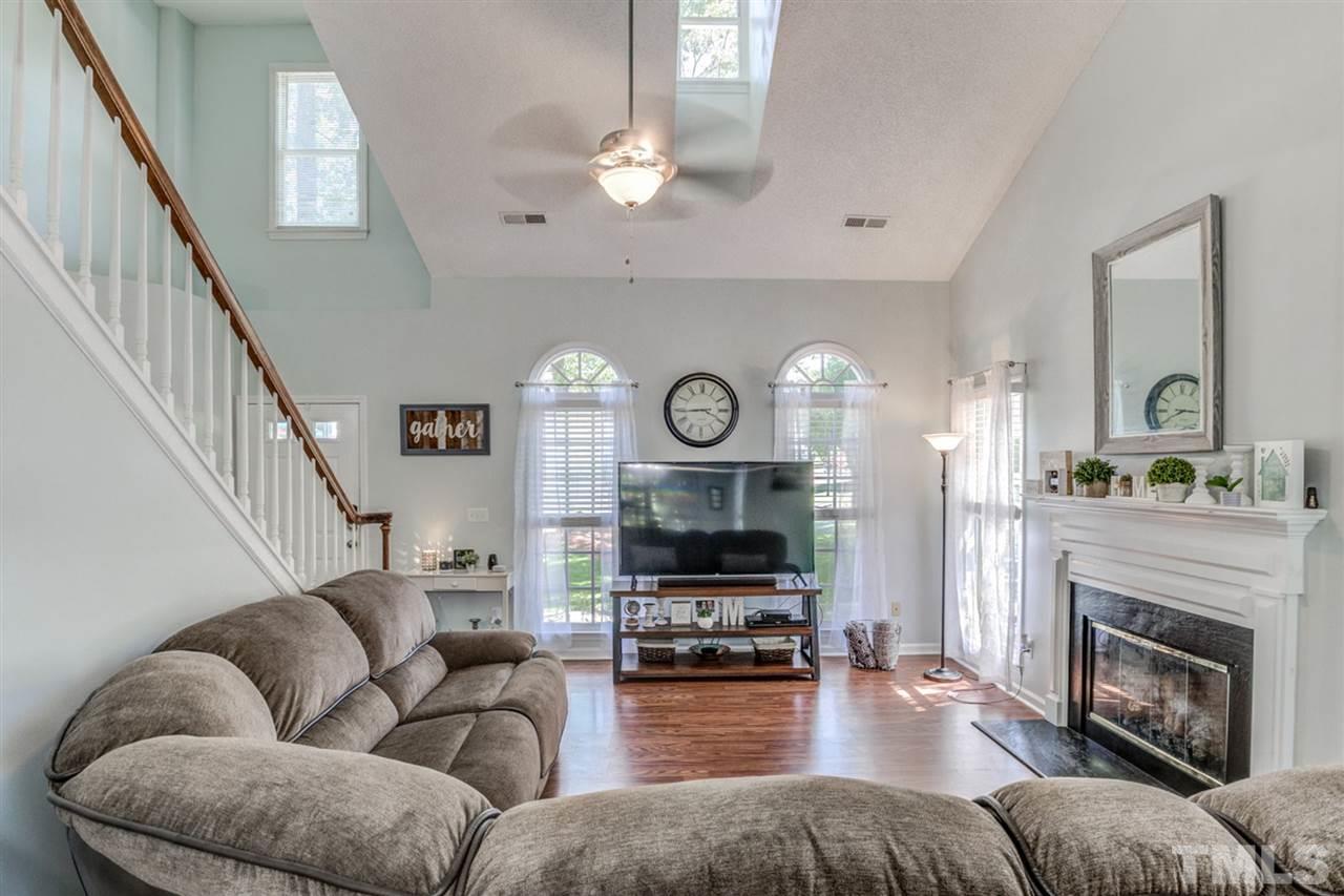 3717 Kroll Court Raleigh, NC 27616 - Photo 7 of 30