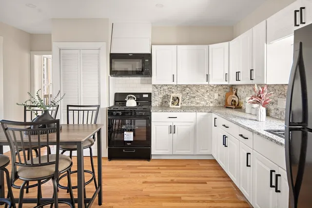 $795,000 | 15 Varney Street, Lowell, MA 01854