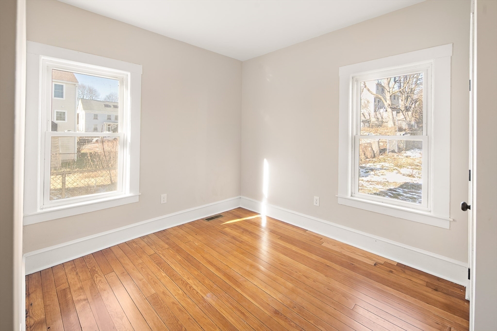 15 Varney Street Lowell, MA 01854 - Photo 14 of 31