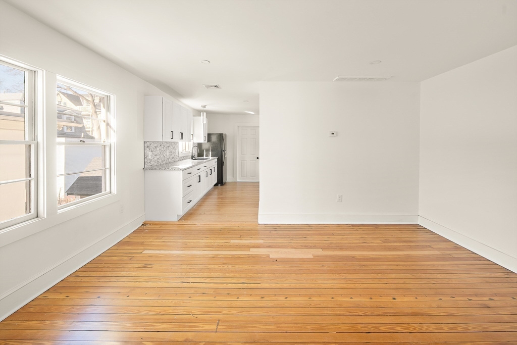 15 Varney Street Lowell, MA 01854 - Photo 20 of 31