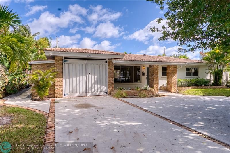 1941 Northeast 52nd Ct  