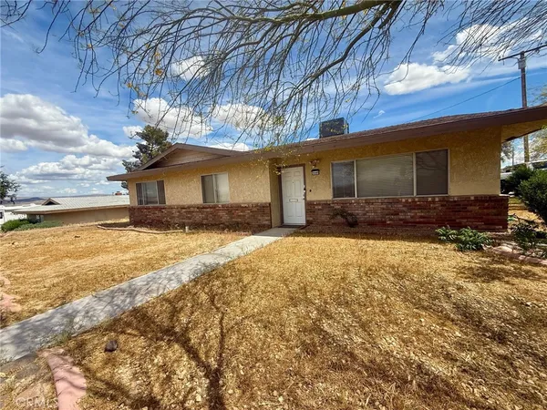 $2,200 | 34465 J Street, Barstow, CA 92311