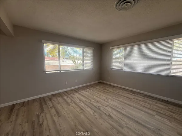 $2,200 | 34465 J Street, Barstow, CA 92311