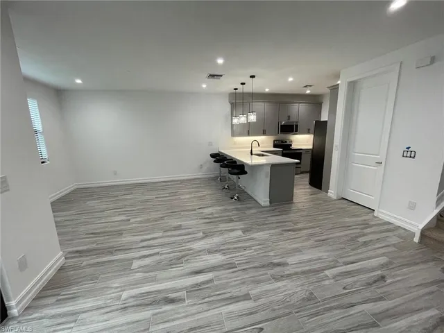 $3,000 | 7630 Rockefeller Drive, Naples, FL 34119