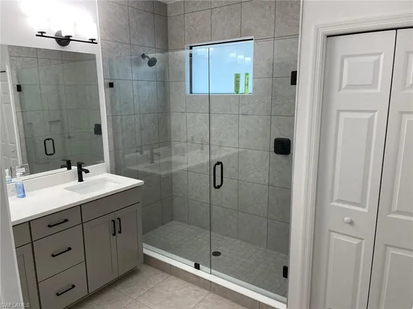 $2,950 | 7630 Rockefeller Drive, Naples, FL 34119