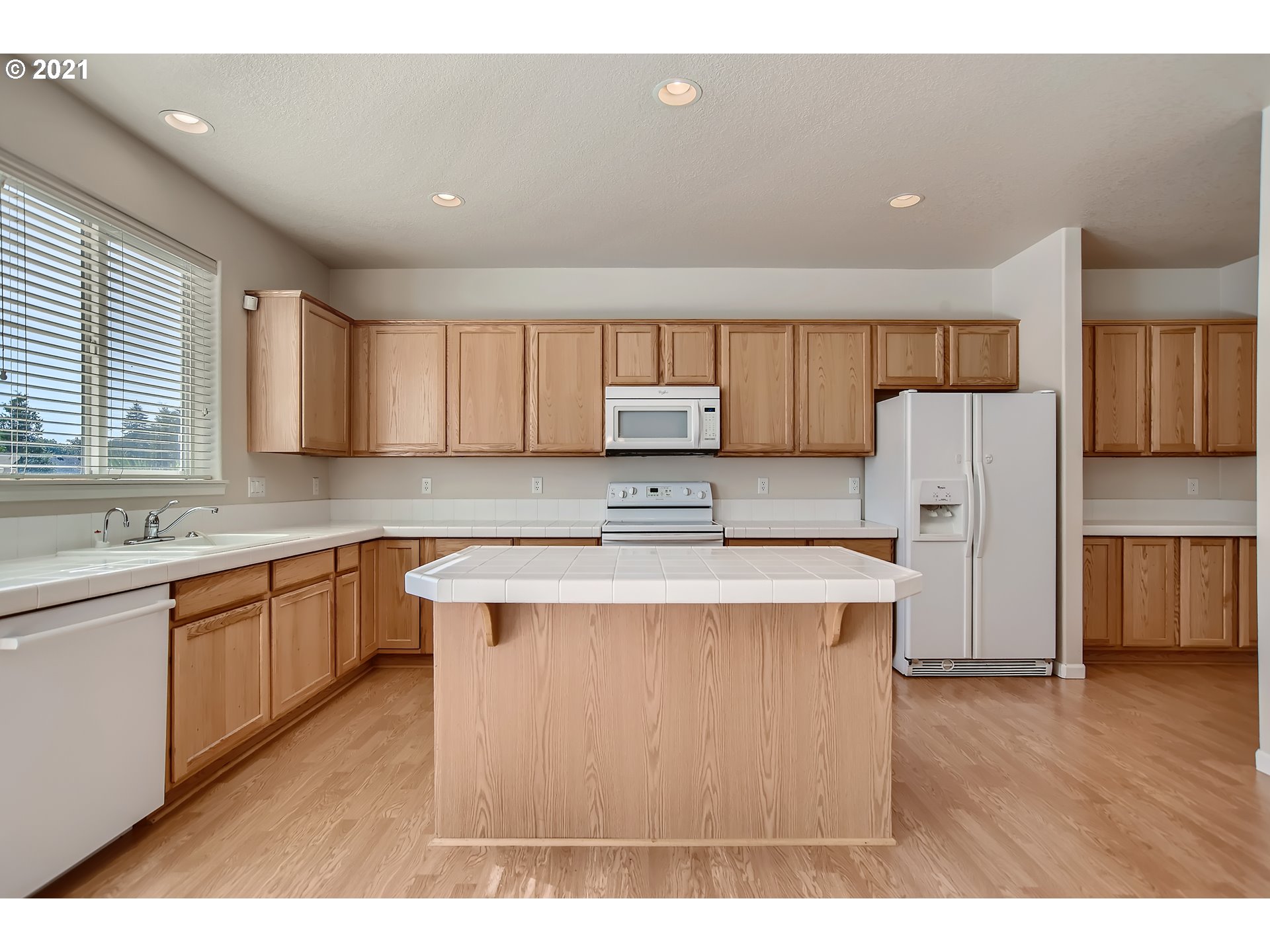 1944 Southwest 34th Street Gresham, OR 97080 - Photo 21 of 32 Gallery Image 21