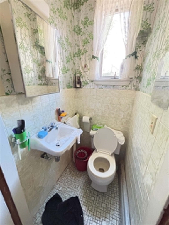 15 Jackson Street Newton, MA 02459 - Photo 8 of 9