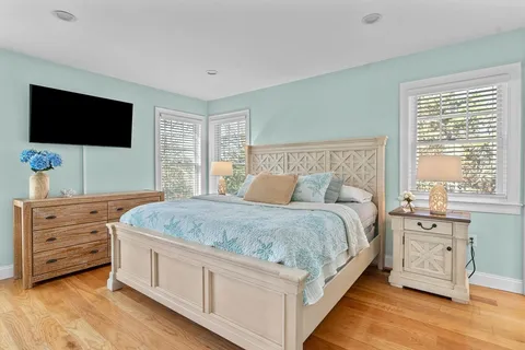 $1,700,000 | 12 South Cedar Street, Barnstable, MA 02632