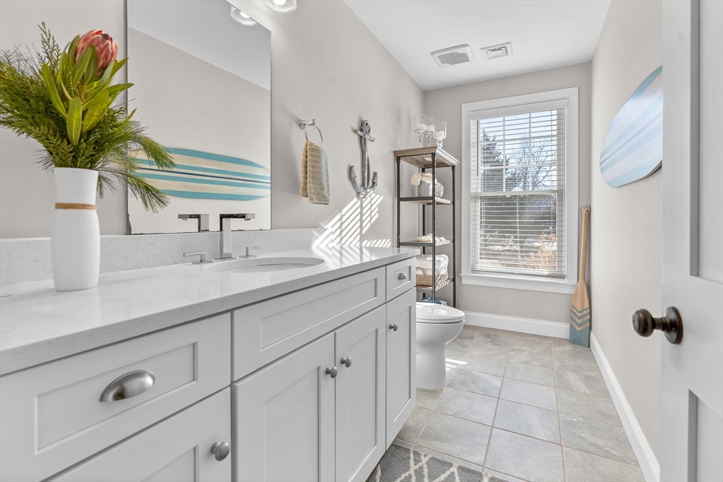 12 South Cedar Street Barnstable, MA 02632 - Photo 26 of 39