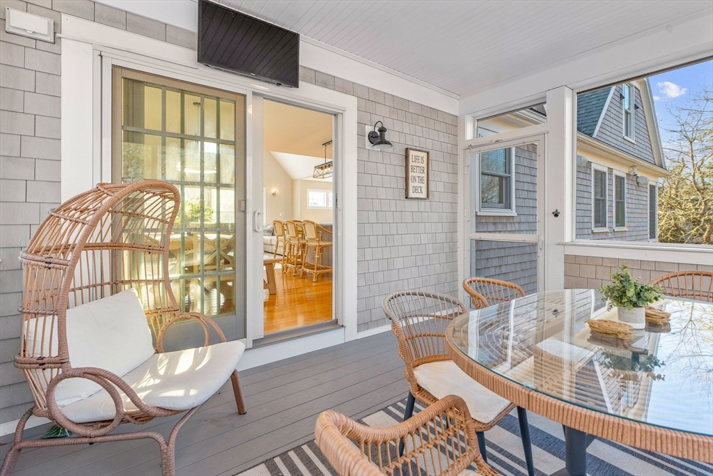 12 South Cedar Street Barnstable, MA 02632 - Photo 8 of 39