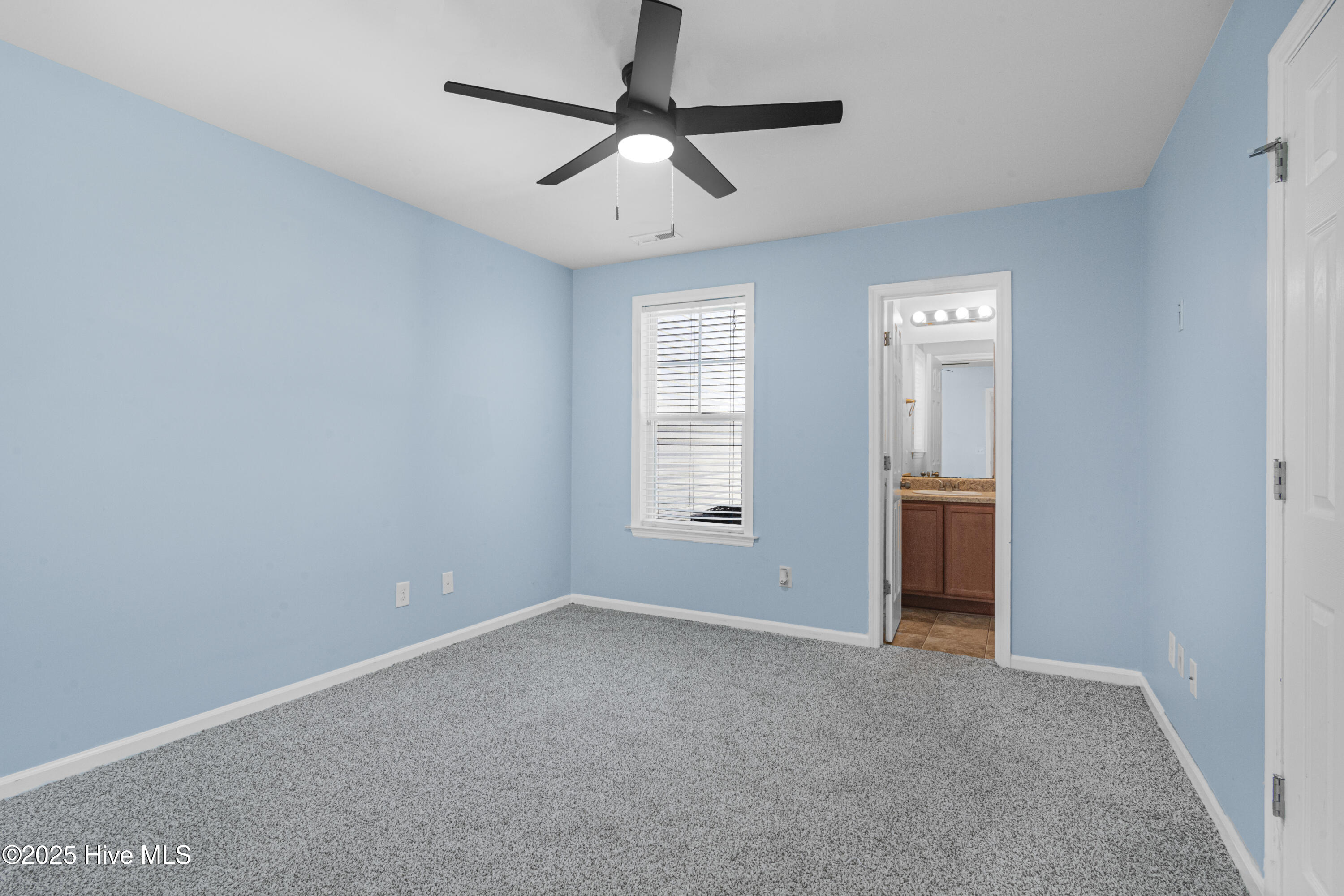 228 Caldwell Loop Jacksonville, NC 28546 - Photo 11 of 16 DSC_5663