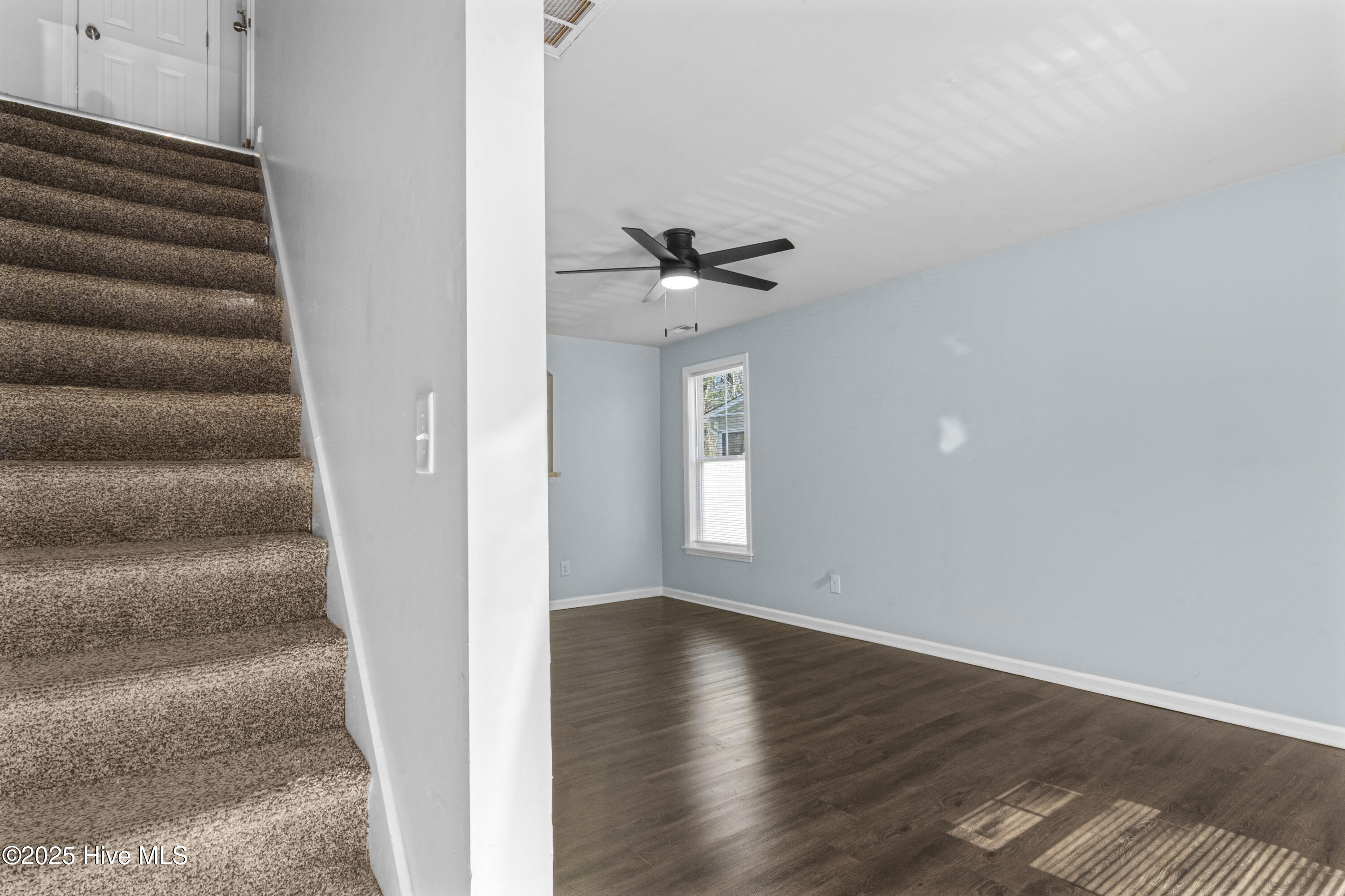 228 Caldwell Loop Jacksonville, NC 28546 - Photo 2 of 16 DSC_5637