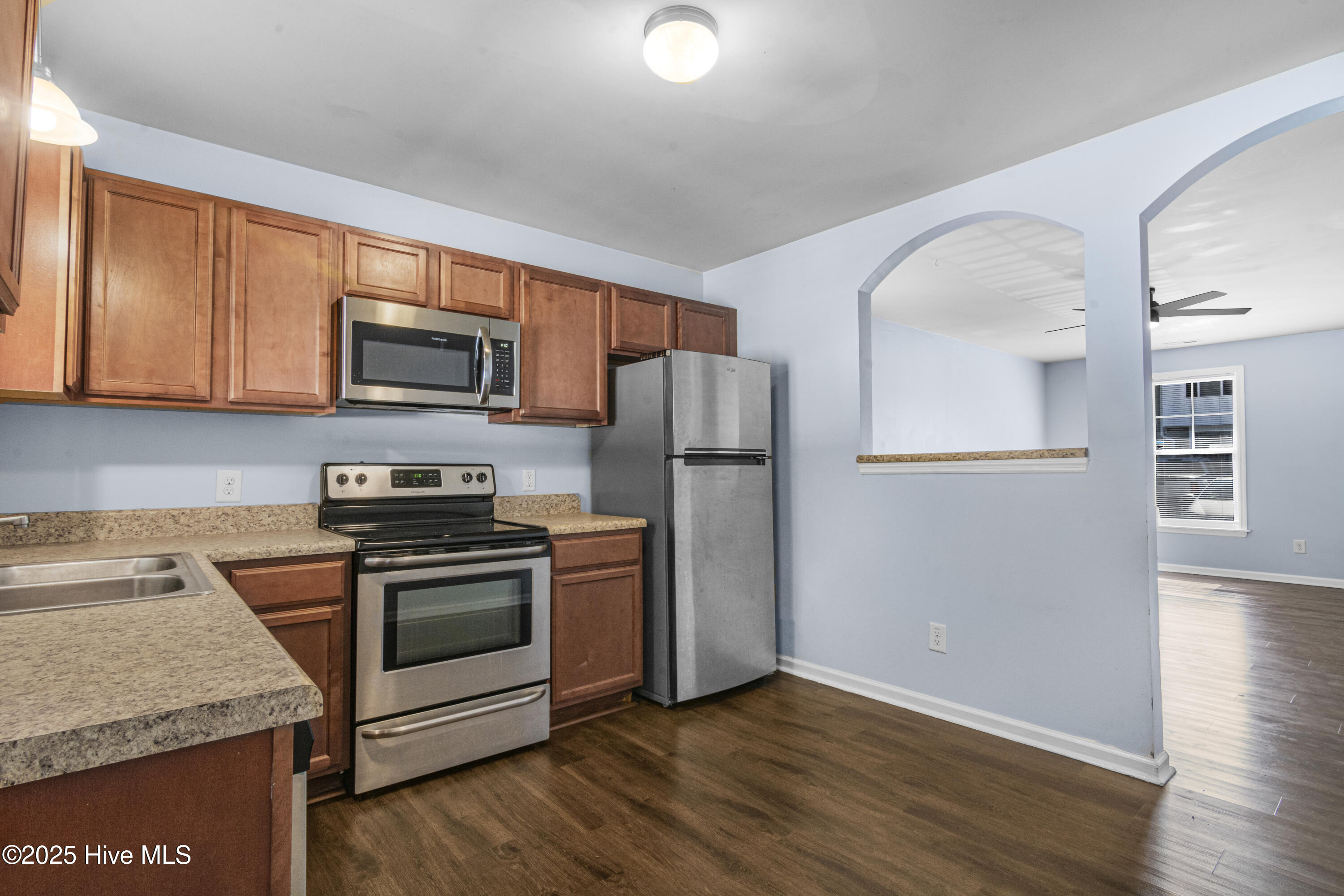 228 Caldwell Loop Jacksonville, NC 28546 - Photo 4 of 16 DSC_5678