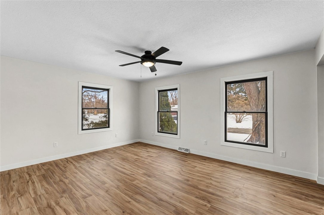 106 Delmar Catlin, IL 61817 - Photo 22 of 48