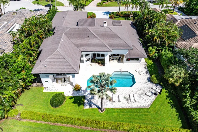 $5,200,000 | 3200 Burgundy Drive North, Palm Beach Gardens, FL 33410