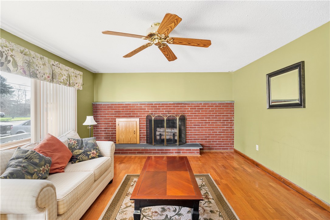 64 Sowams Road Barrington, RI 02806 - Photo 3 of 30 Gallery Image 3