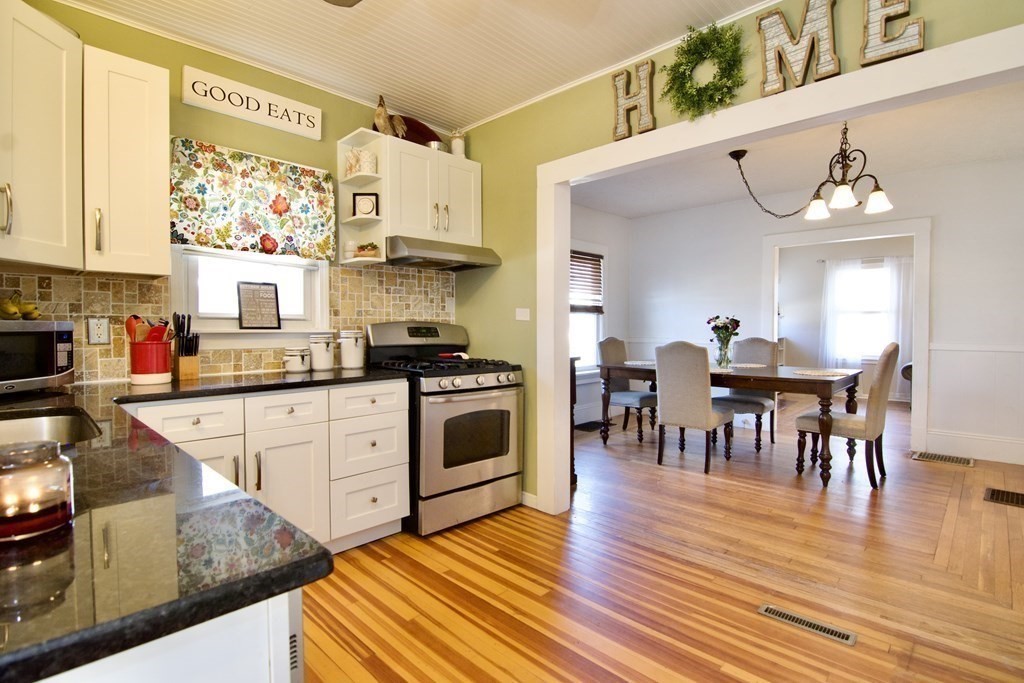 784 White Street Springfield, MA 01108 - Photo 1 of 42