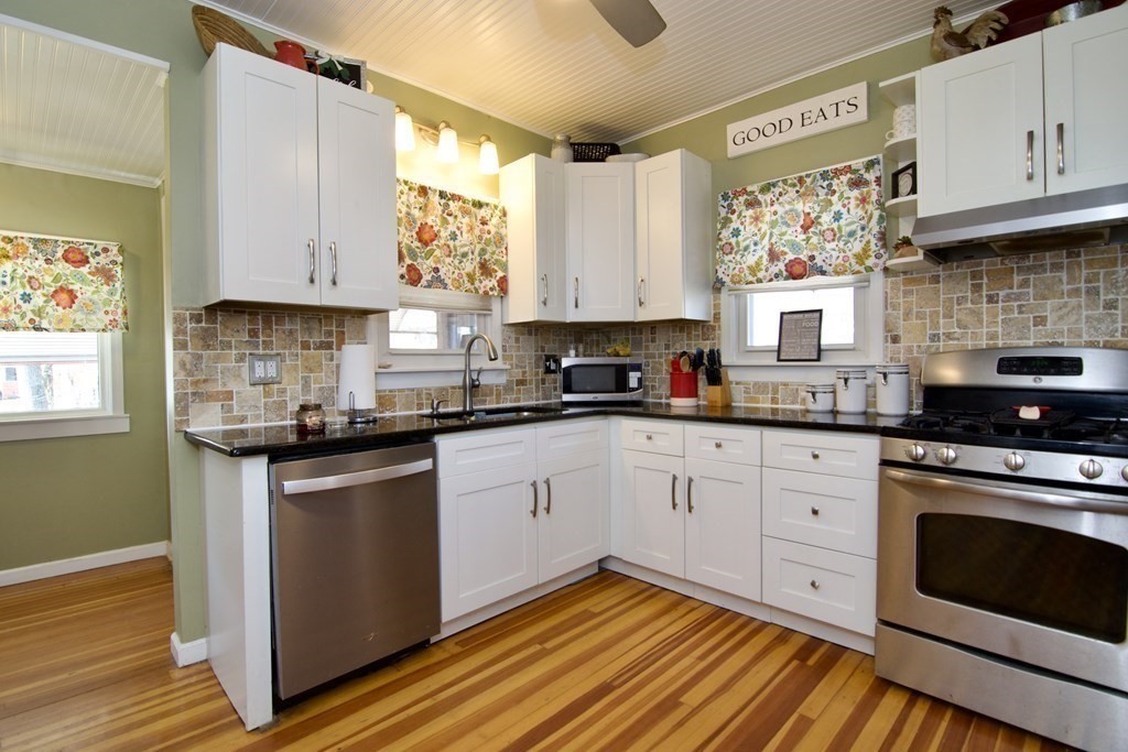 784 White Street Springfield, MA 01108 - Photo 18 of 42