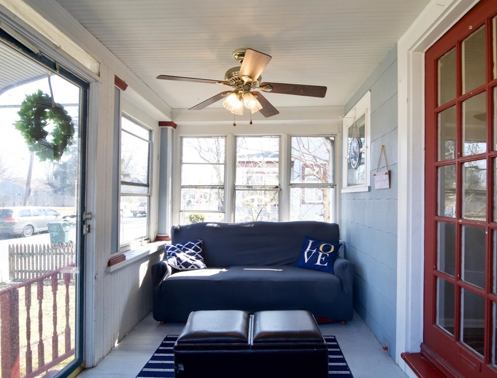 784 White Street Springfield, MA 01108 - Photo 4 of 42