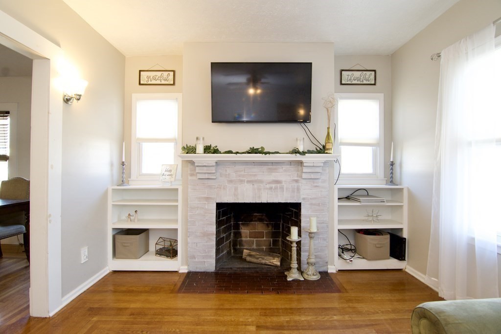 784 White Street Springfield, MA 01108 - Photo 8 of 42