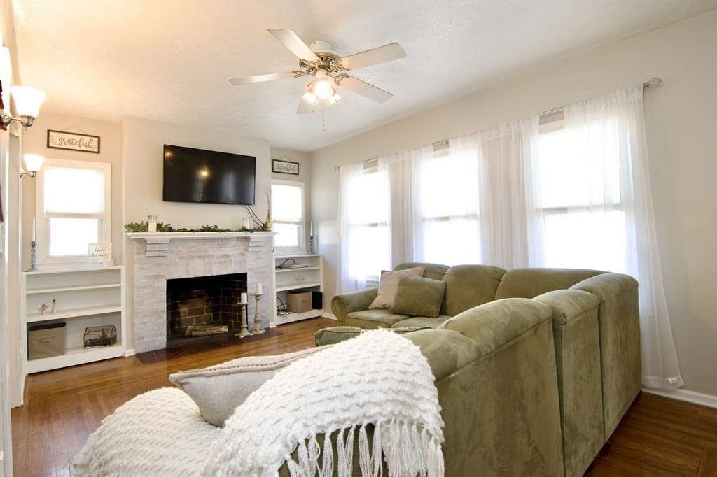 784 White Street Springfield, MA 01108 - Photo 9 of 42