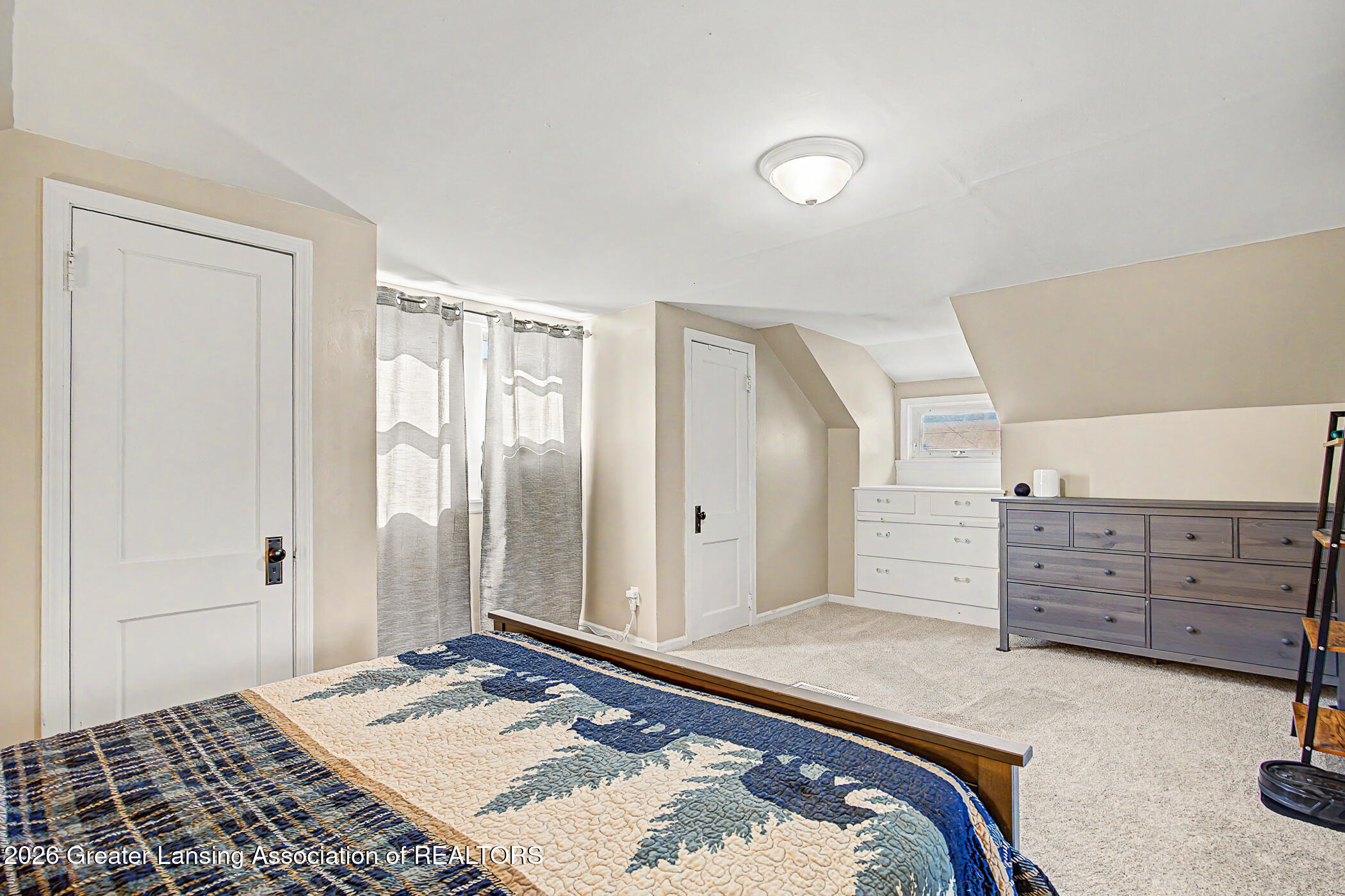 4610 Elizabeth Road Lansing, MI 48917 - Photo 25 of 38 Bedroom