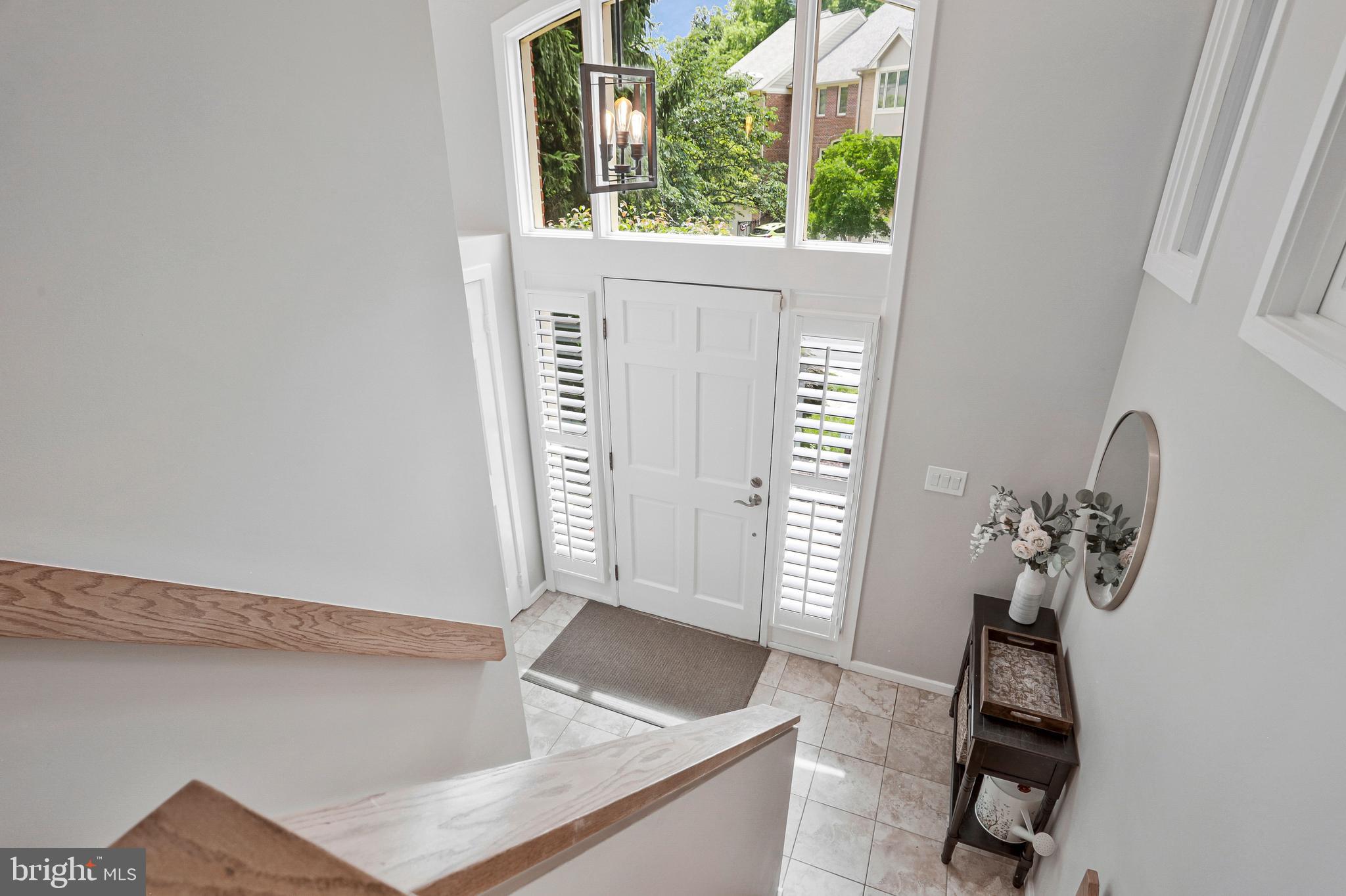 11540 Hemingway Drive Reston, VA 20194 - Photo 2 of 35 Entrance Foyer