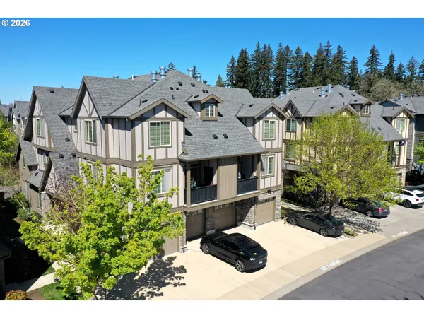 $340,000 | 7869 Northeast Rockne Way, Hillsboro, OR 97006