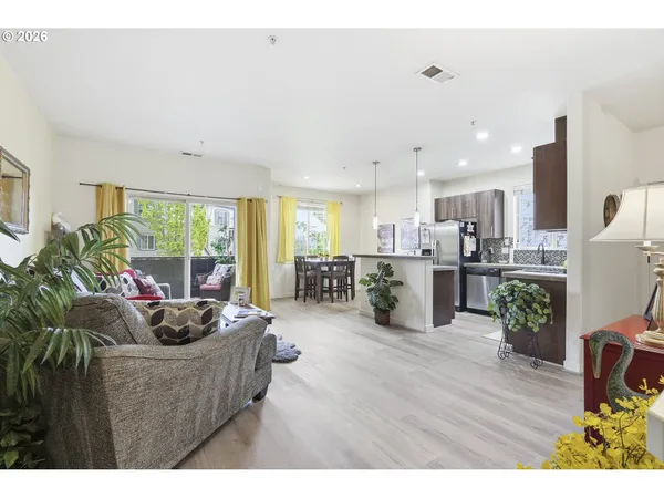 $340,000 | 7869 Northeast Rockne Way, Hillsboro, OR 97006