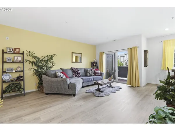 $340,000 | 7869 Northeast Rockne Way, Hillsboro, OR 97006