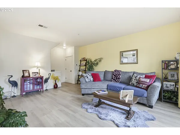 $340,000 | 7869 Northeast Rockne Way, Hillsboro, OR 97006