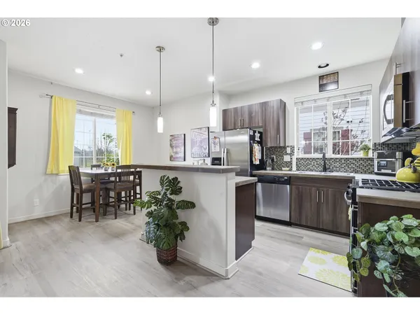 $340,000 | 7869 Northeast Rockne Way, Hillsboro, OR 97006