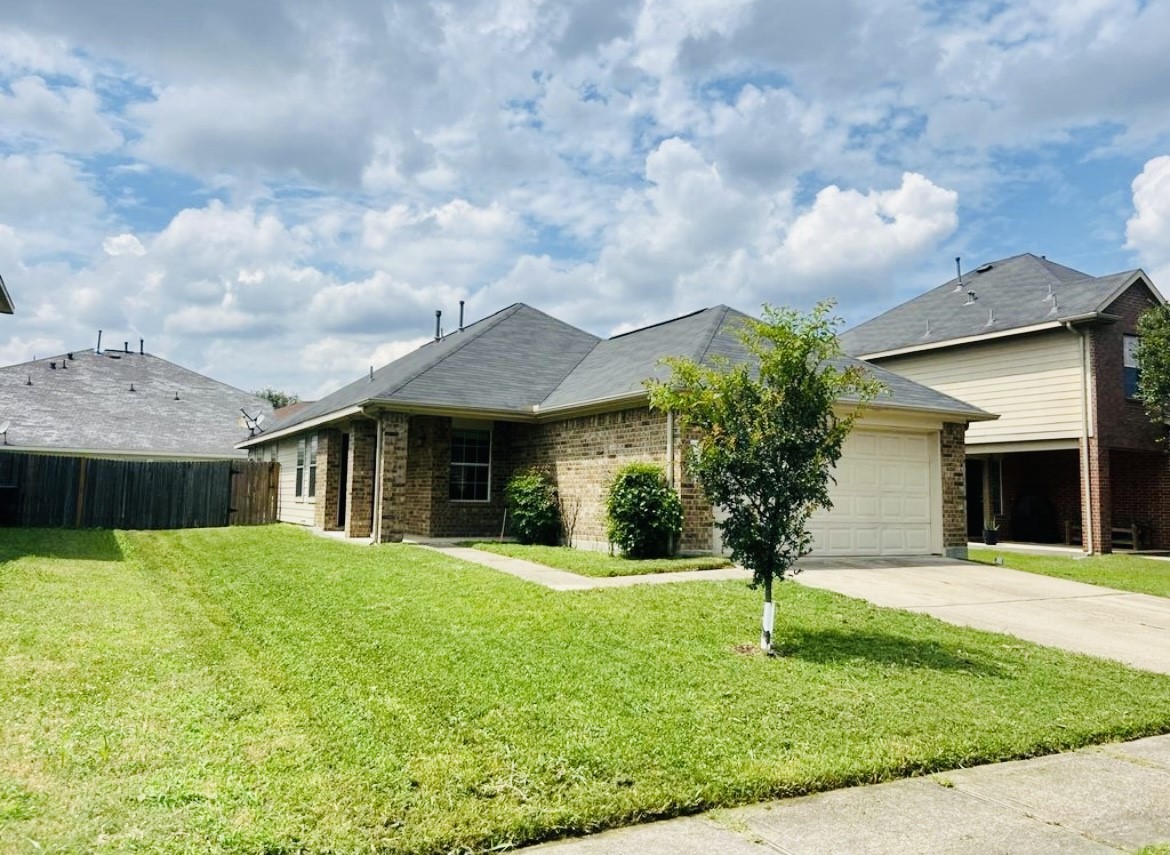 3415 Maris Way Humble, TX 77338 - Photo 3 of 12
