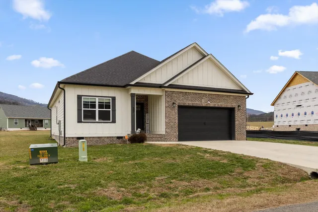 $379,900 | 37 Golden Street, Dunlap, TN 37327