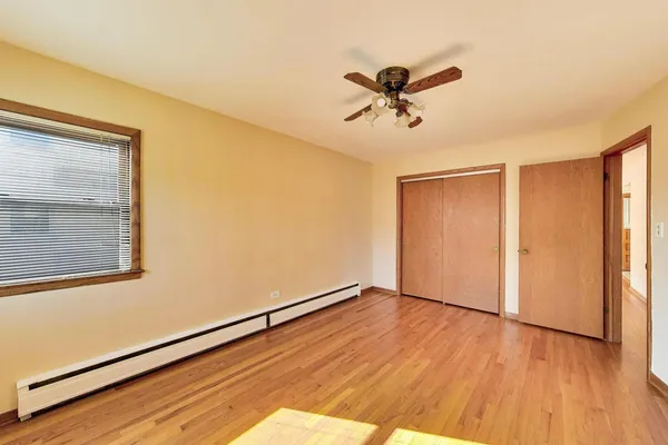 $1,950 | 6855 North Olmsted Avenue, Unit 1N, Chicago, IL 60631
