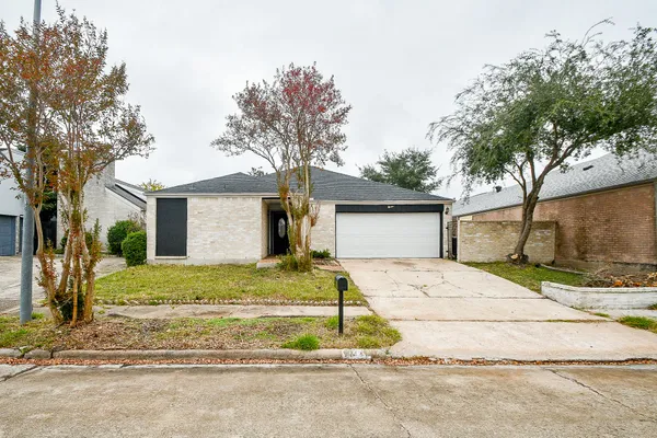 $387,000 | 7822 Albin Lane, Houston, TX 77071