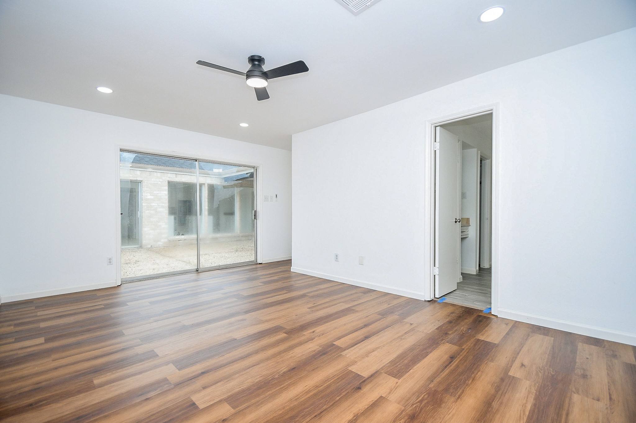 7822 Albin Lane Houston, TX 77071 - Photo 15 of 20
