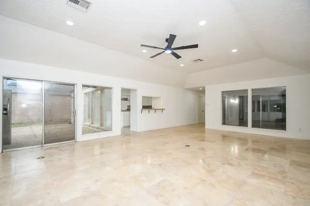 $387,000 | 7822 Albin Lane, Houston, TX 77071