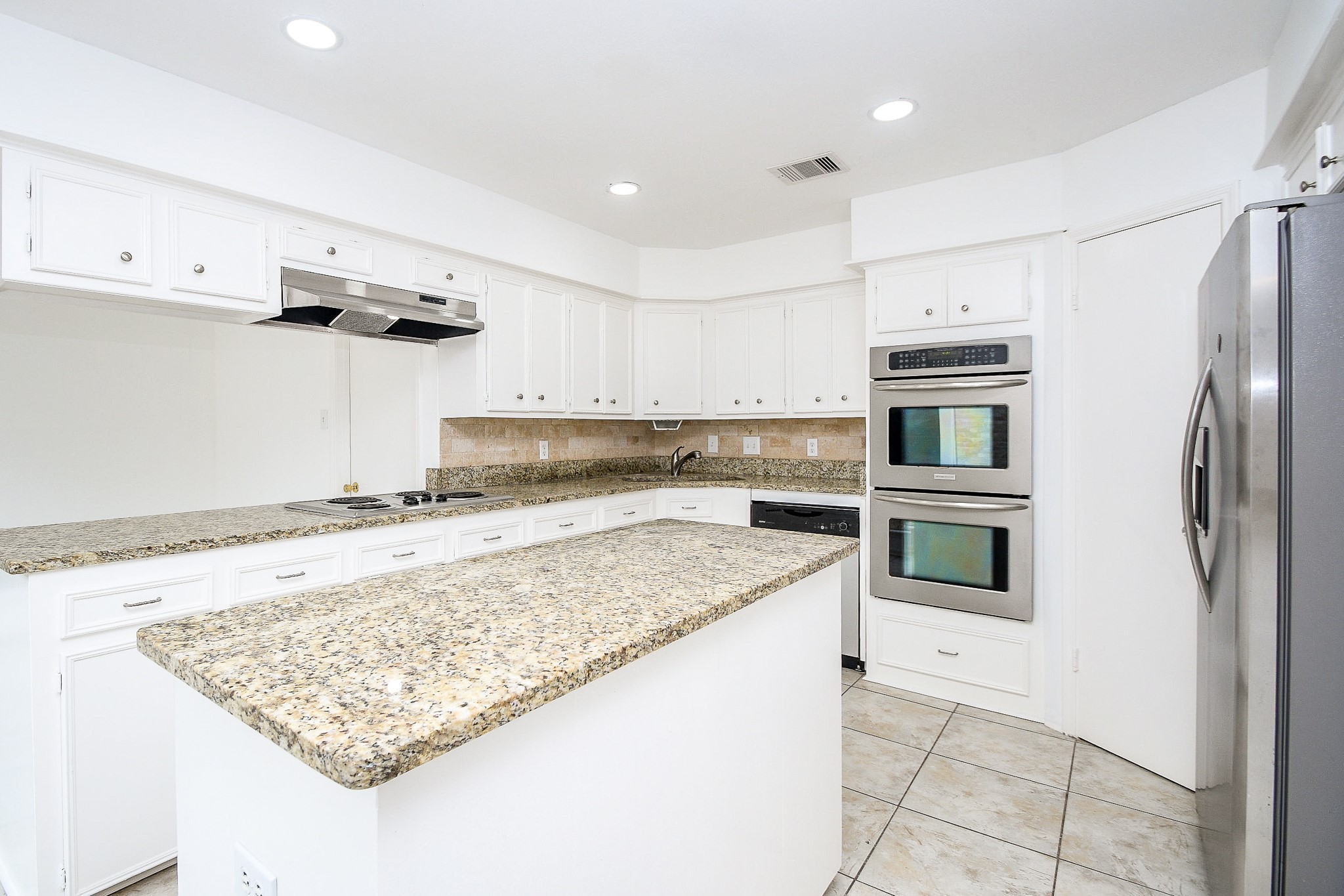 7822 Albin Lane Houston, TX 77071 - Photo 10 of 20