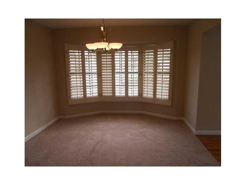 4431 Northeast 27th Avenue Lighthouse Point, FL 33064 - Photo 5 of 17 Dining Room