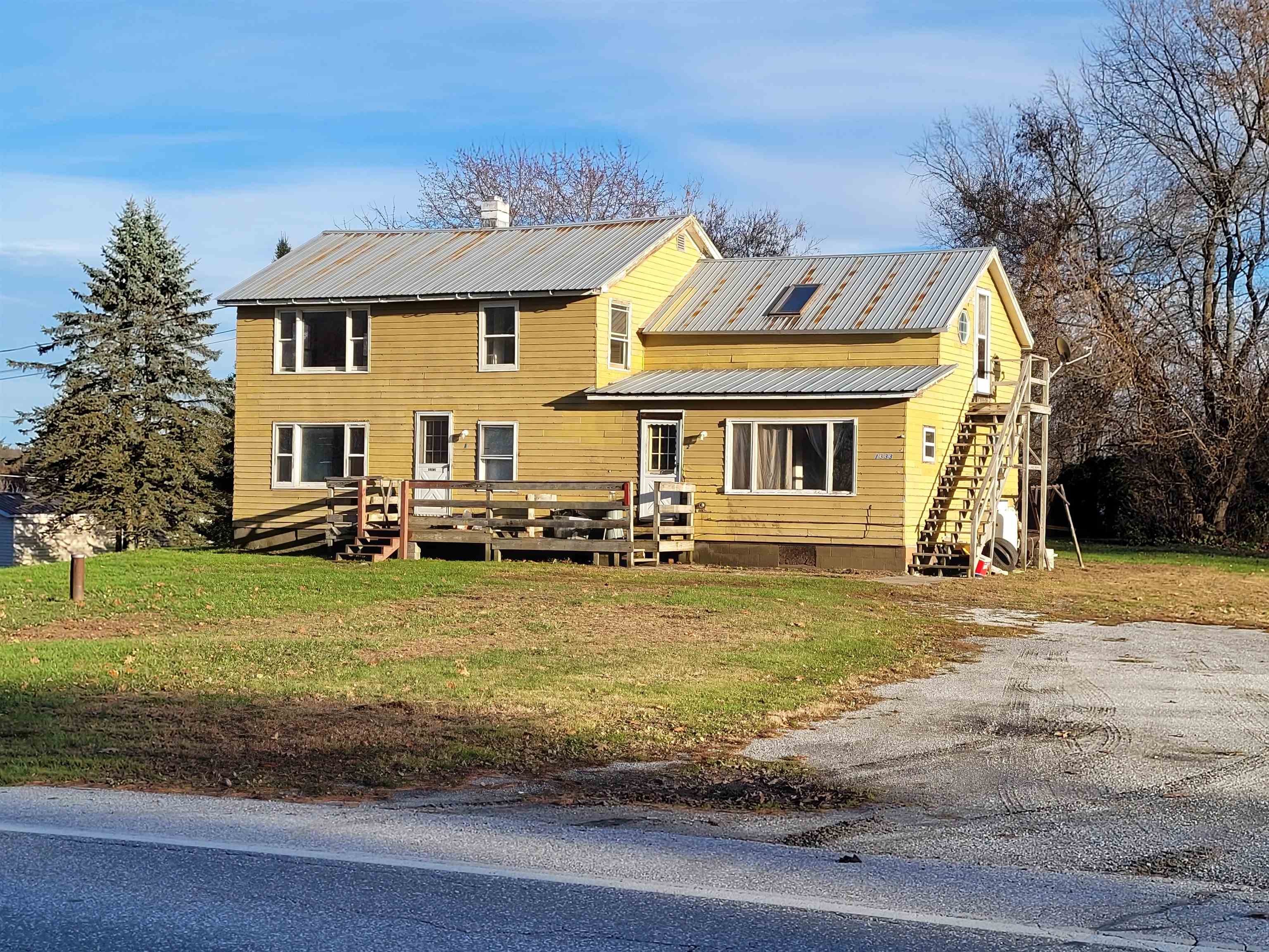 1333 Highgate Road Highgate, VT 05478 - Photo 1 of 21
