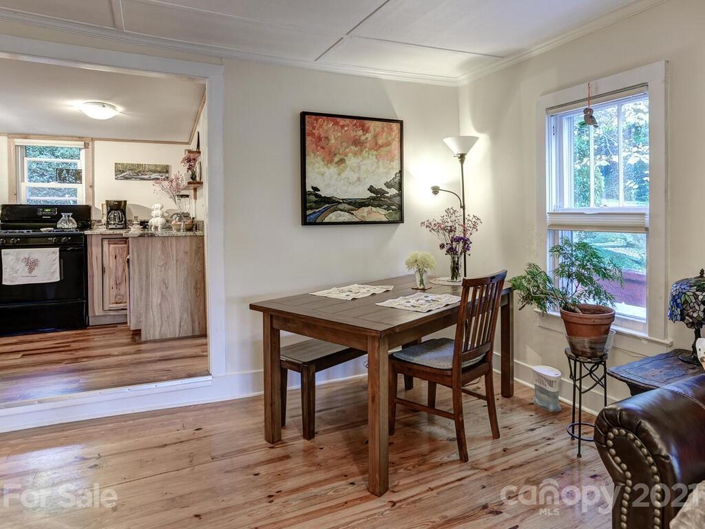 128 Spooks Branch Road Asheville, NC 28804 - Photo 11 of 40 Gallery Image 11