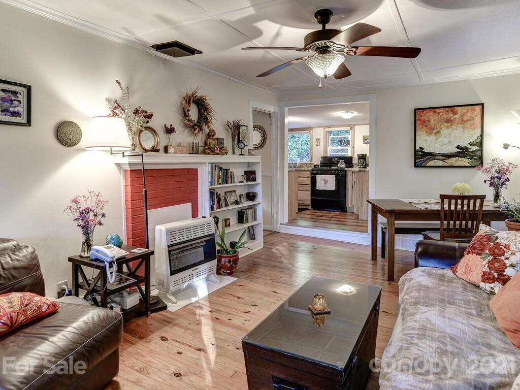 128 Spooks Branch Road Asheville, NC 28804 - Photo 12 of 40 Gallery Image 12
