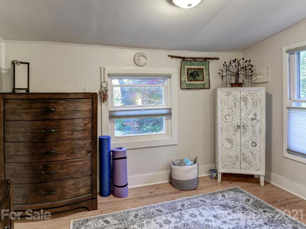 128 Spooks Branch Road Asheville, NC 28804 - Photo 27 of 40 Gallery Image 27
