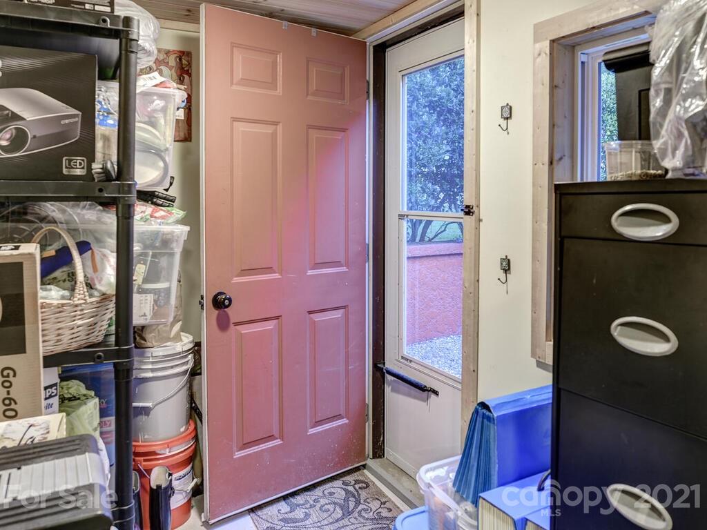 128 Spooks Branch Road Asheville, NC 28804 - Photo 29 of 40 Gallery Image 29