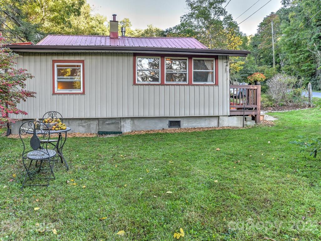 128 Spooks Branch Road Asheville, NC 28804 - Photo 4 of 40 Gallery Image 4
