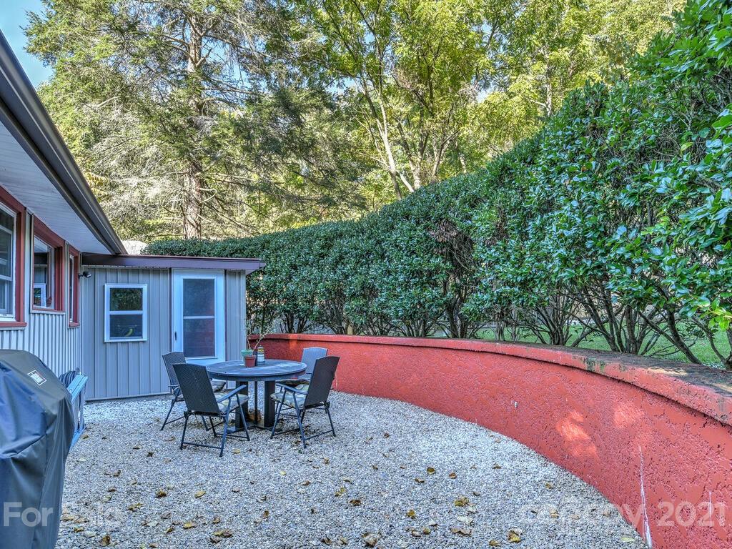 128 Spooks Branch Road Asheville, NC 28804 - Photo 7 of 40 Gallery Image 7