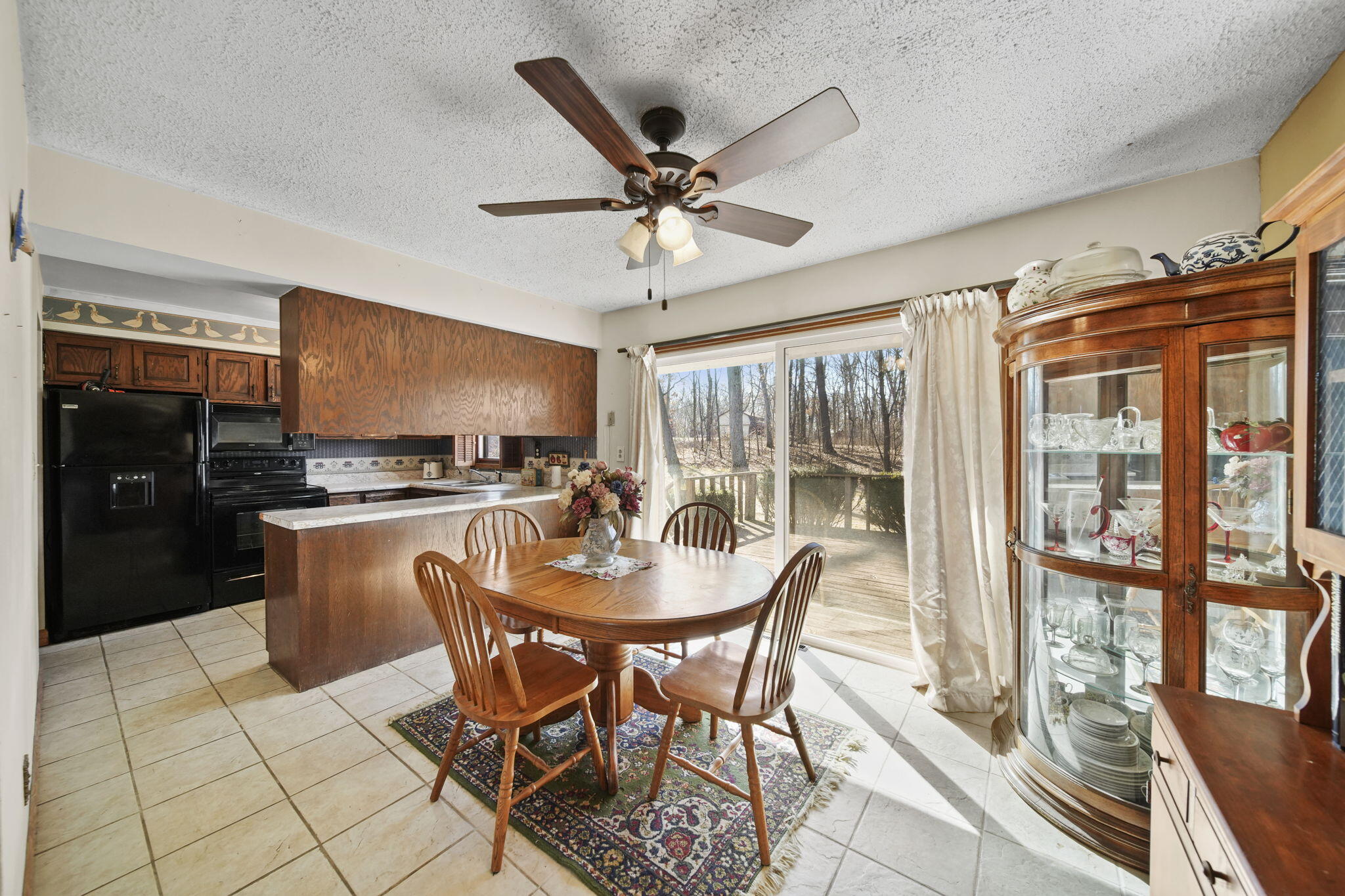 13261 Sager Road Grass Lake, MI 49240 - Photo 11 of 27 Dining Area